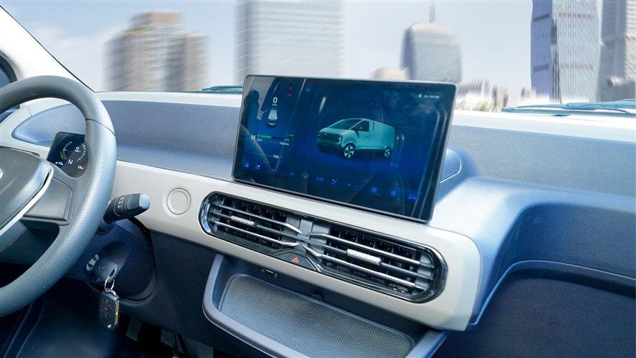 Van điện GK 48EV – màn hình cảm ứng 10.1 inch hiện đại