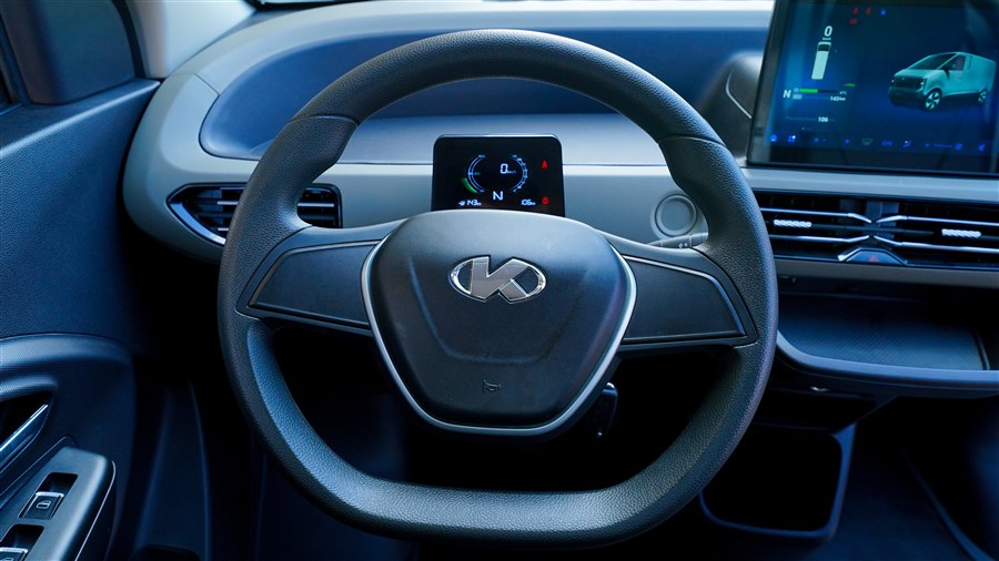 Van điện GK 48EV – vô lăng trợ lực điện
