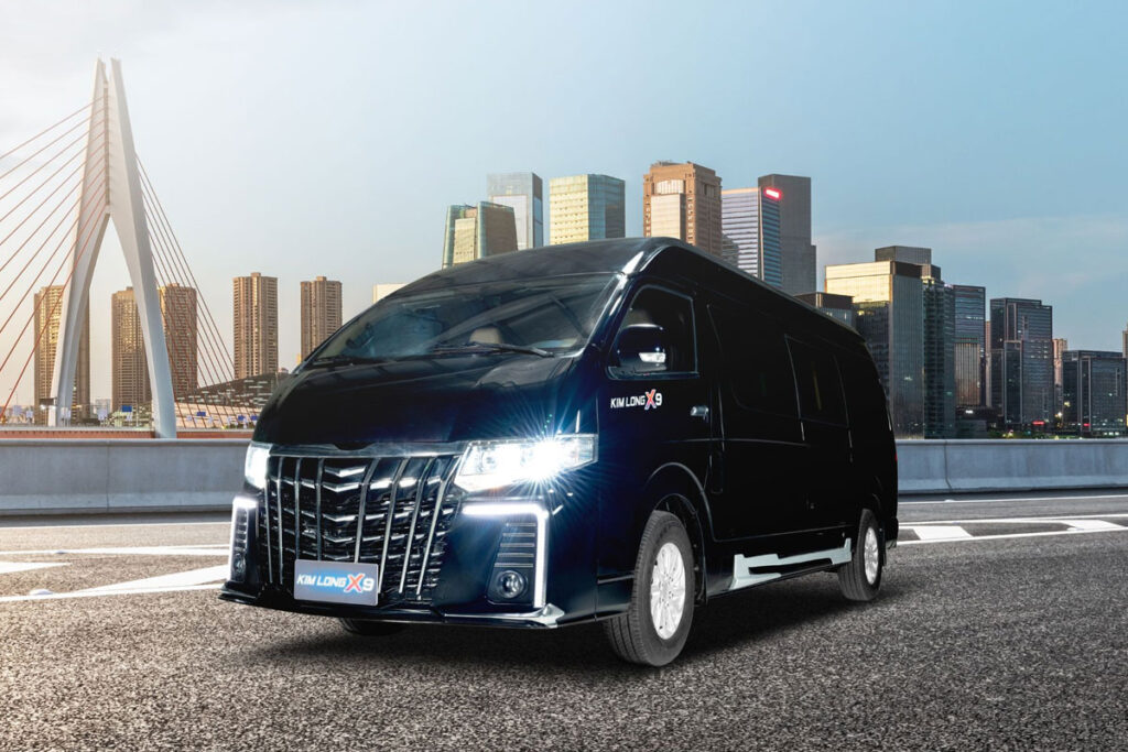 Xe limousine 10 chỗ Kim Long X9 phục vụ doanh nghiệp đưa đón khách VIP và hợp đồng thuê xe tại Cần Thơ